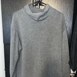 Uniqlo Charcoal Knit Sweater